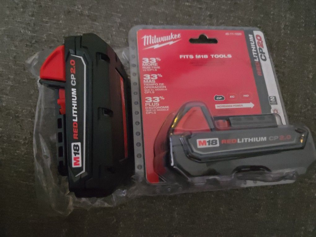 MILWAUKEE M18 2 BATTERIES 2.0AH NEW 