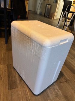 Large Styrofoam Cooler with Lid