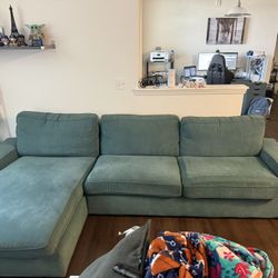 Sofa with detachable chaise