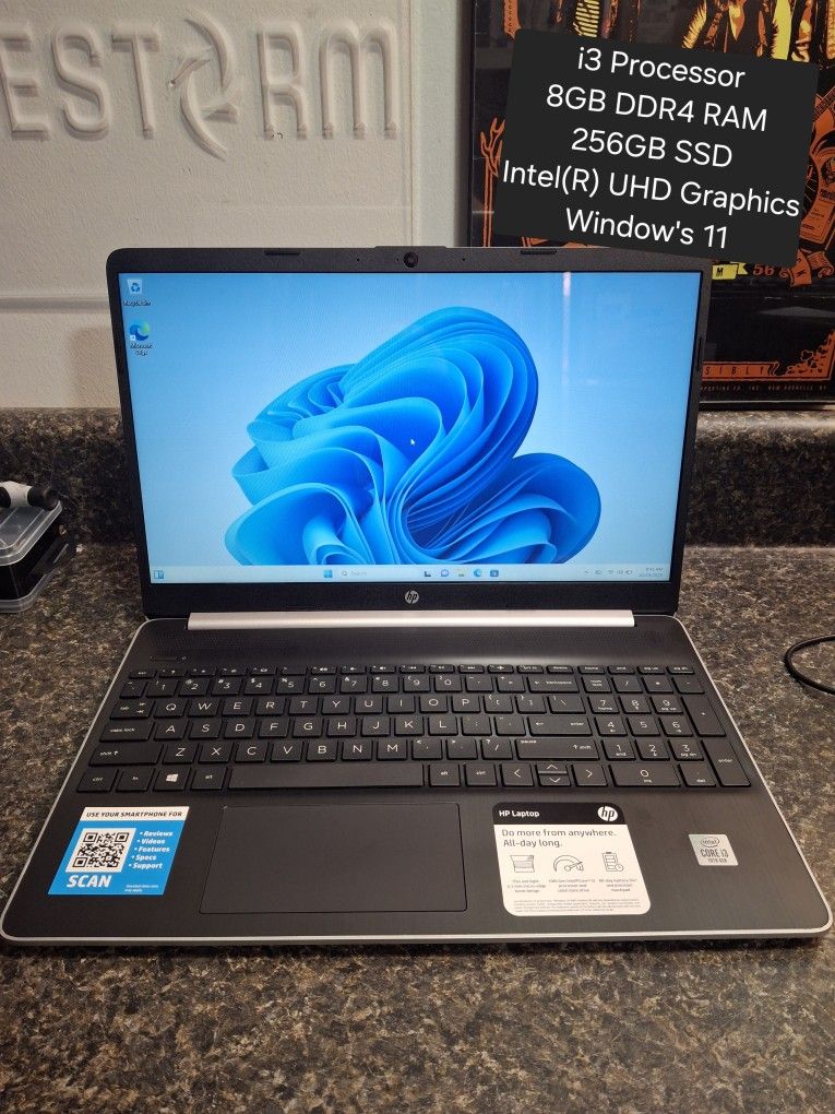 HP LAPTOP 15-DY1044NR i3-1005G1 1.2GHz 8Gb 256Gb SSD 768P Display WINDOW'S 11