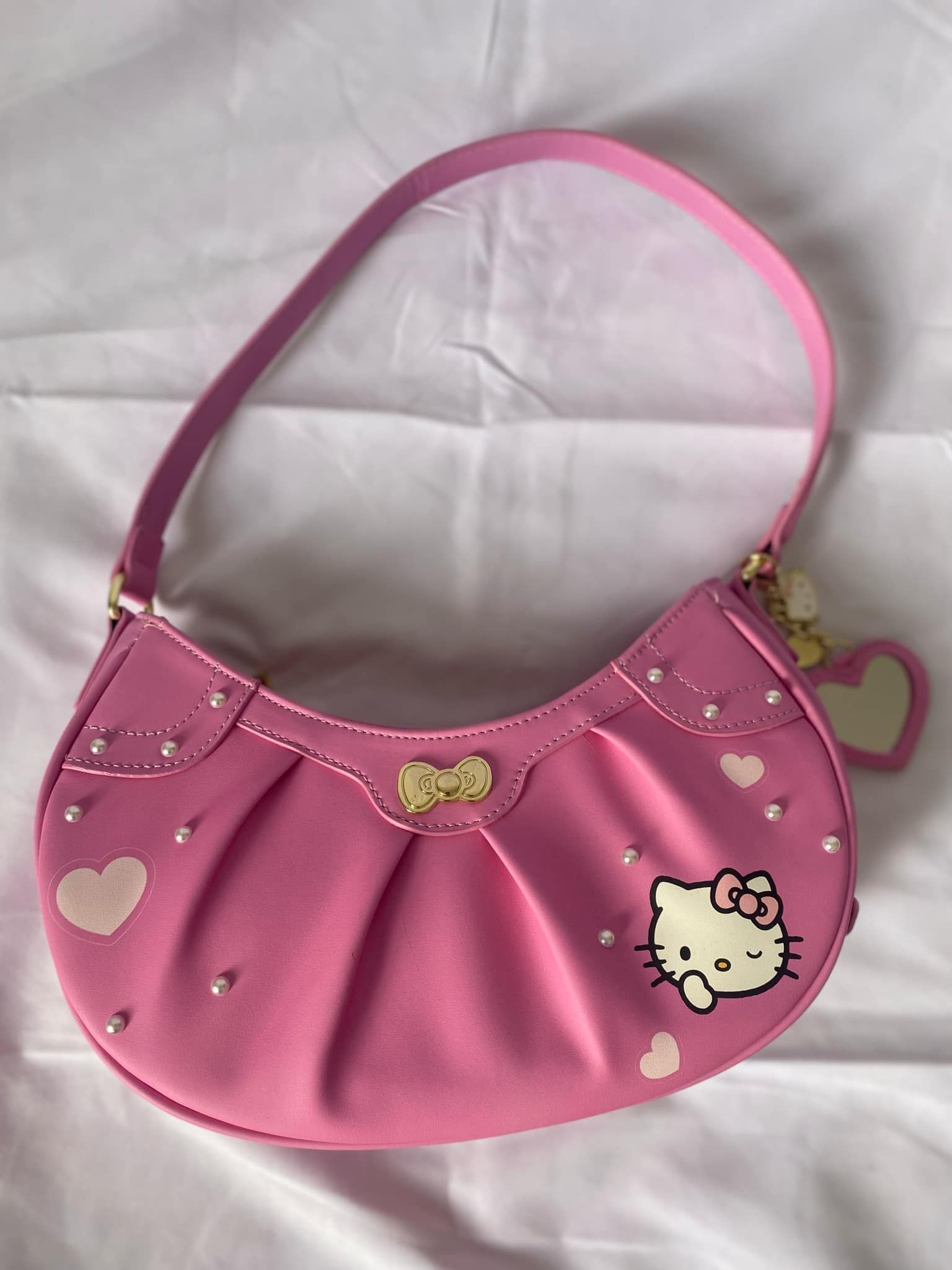 Hello Kitty Heart Shoulder Bag