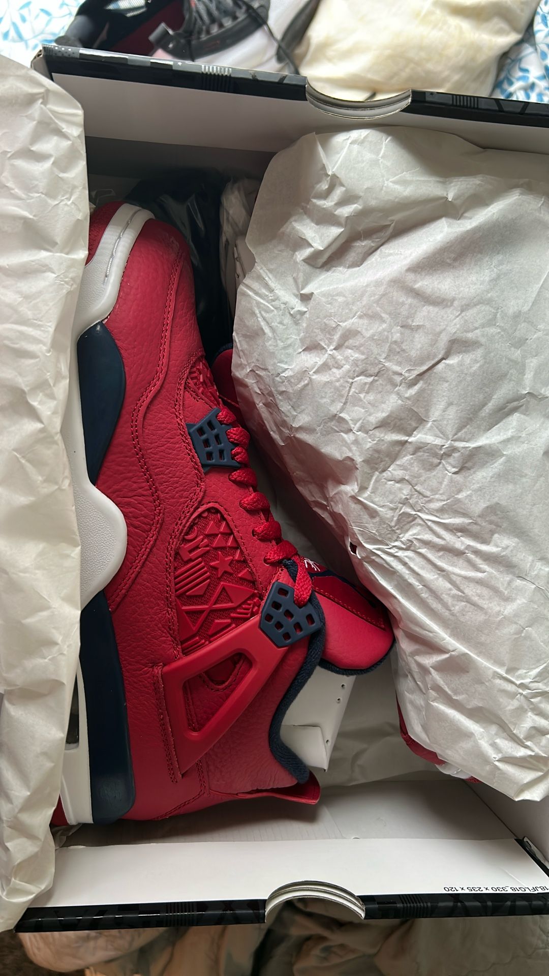 Jordan 4 
