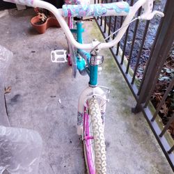 Next Girls 18'' Training Wheels Misty Kids' Bike