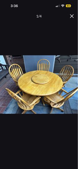Vintage round dining table and 5 chairs