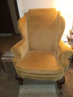 Nice arm chair made out of real wood