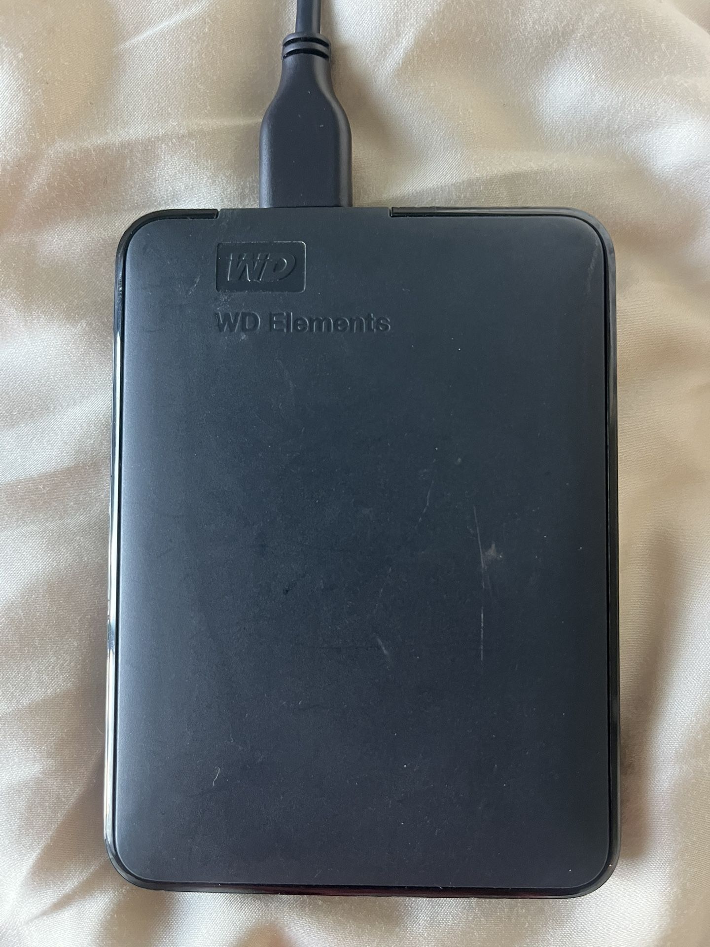 WD Elements 1 Tb Storage Drive