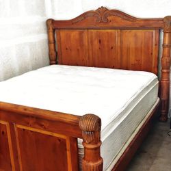 5 Piece Wood King Sized Bedroom Set