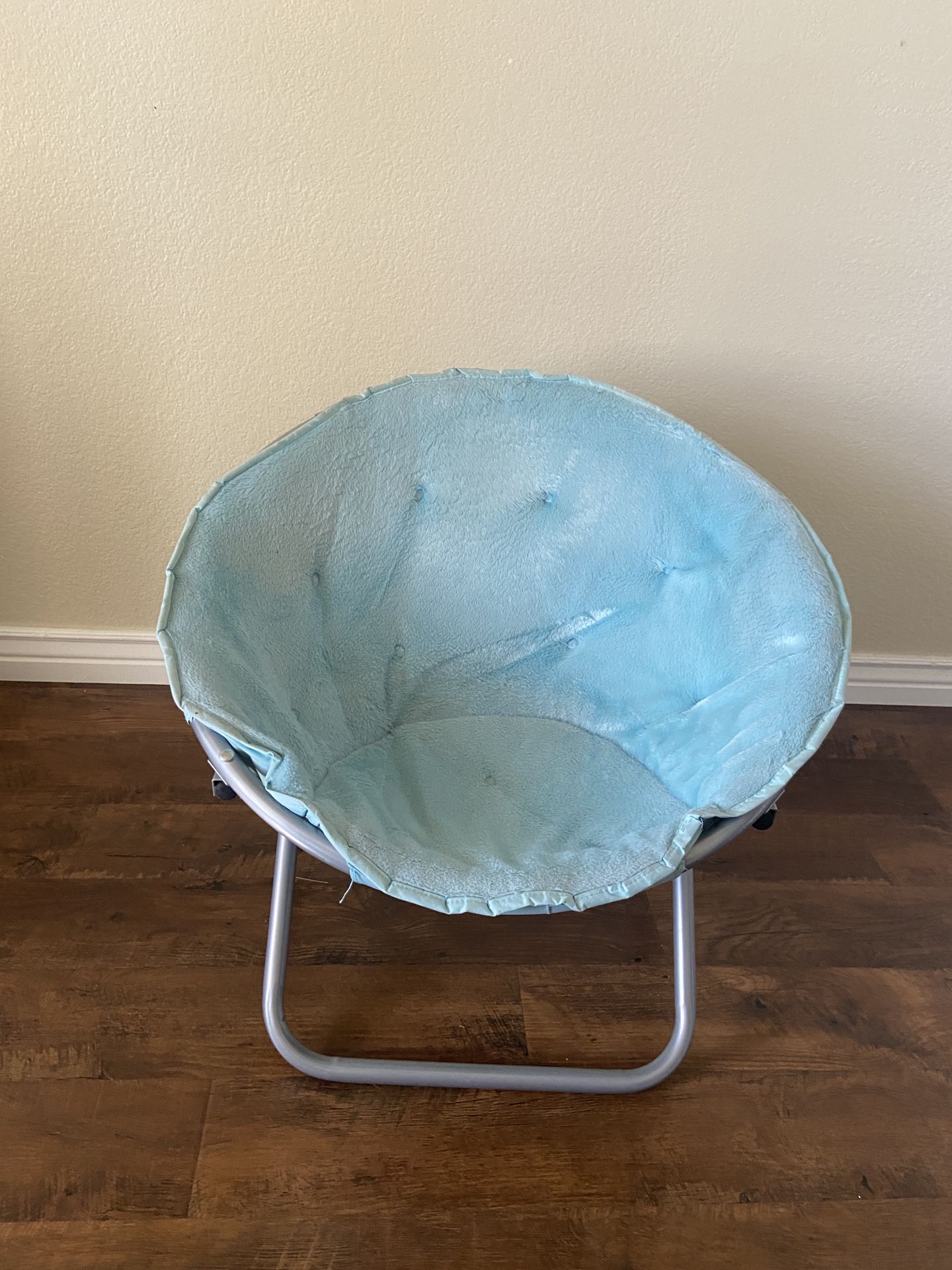 Blue Sky Saucer Chair