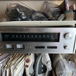 ACCUPHASE  T -101 FM Tuner $650
