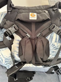 Ergo baby carrier