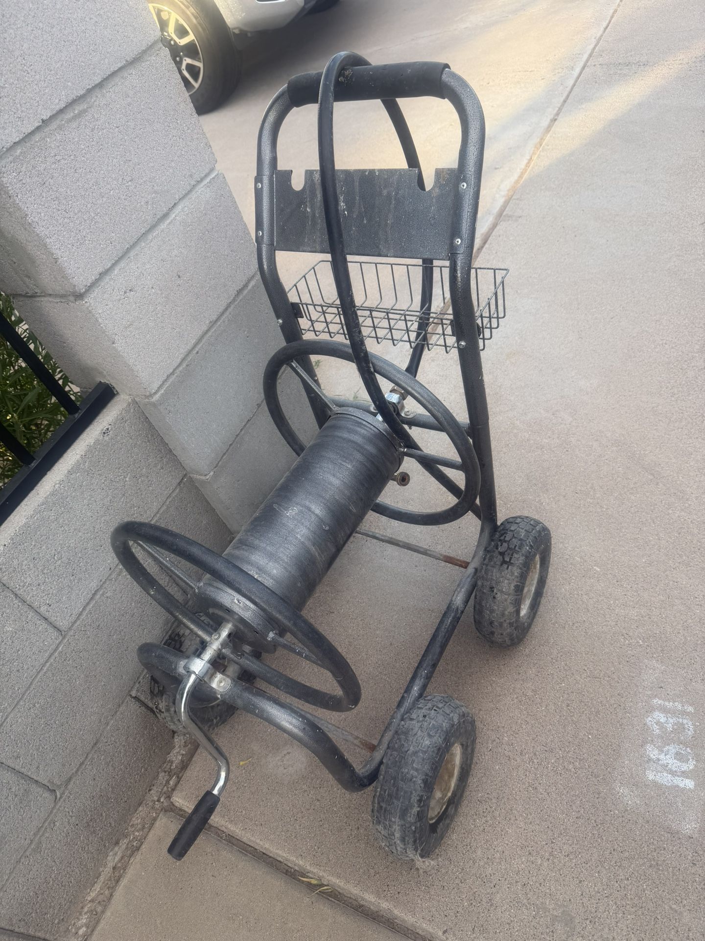 Free Water Hose Stand