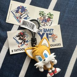 Sonic Key Chain & Tattoos 