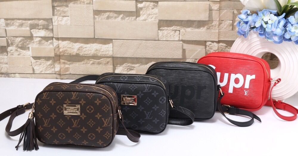 Louis Vuitton LV