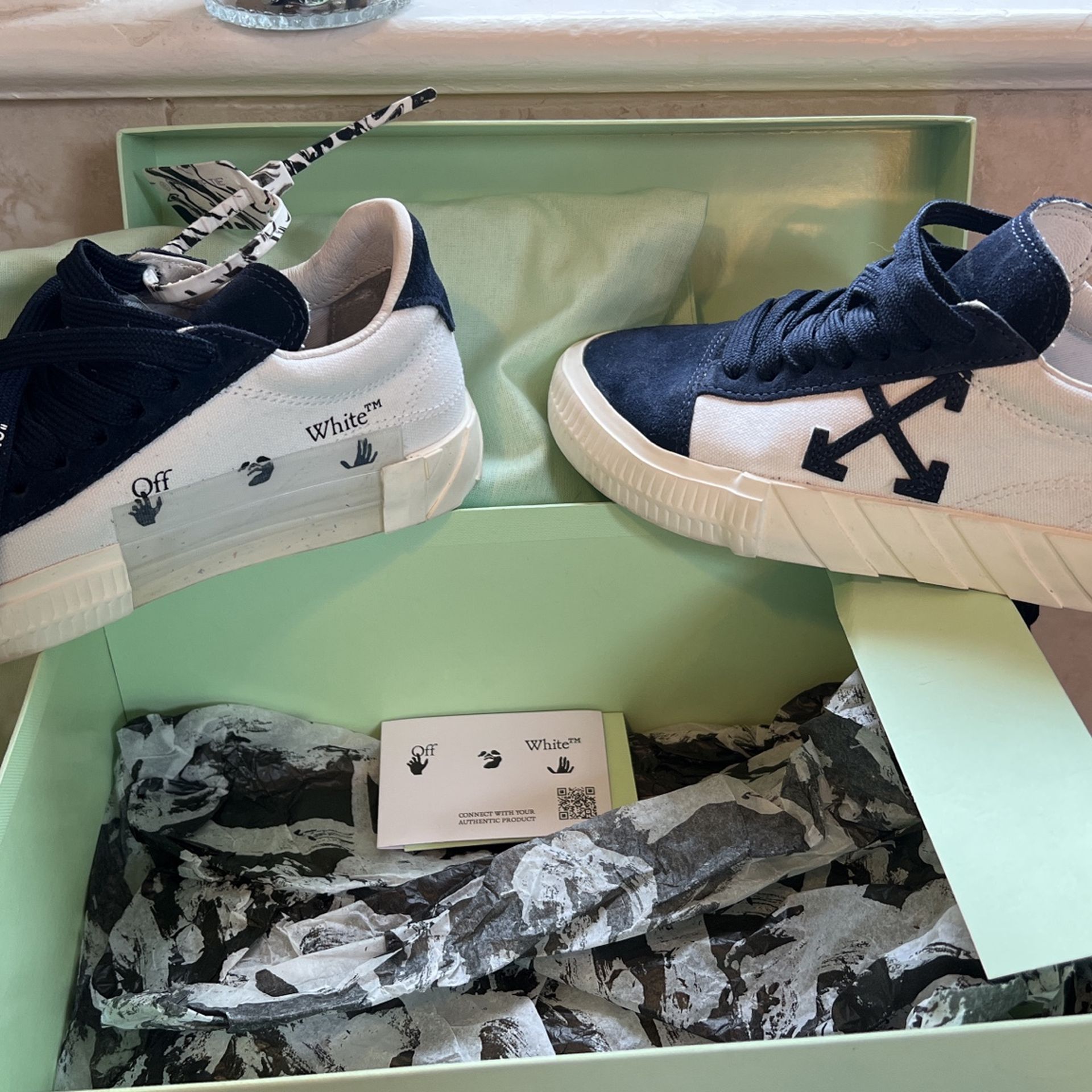 Off White Shoes 5.5 Size