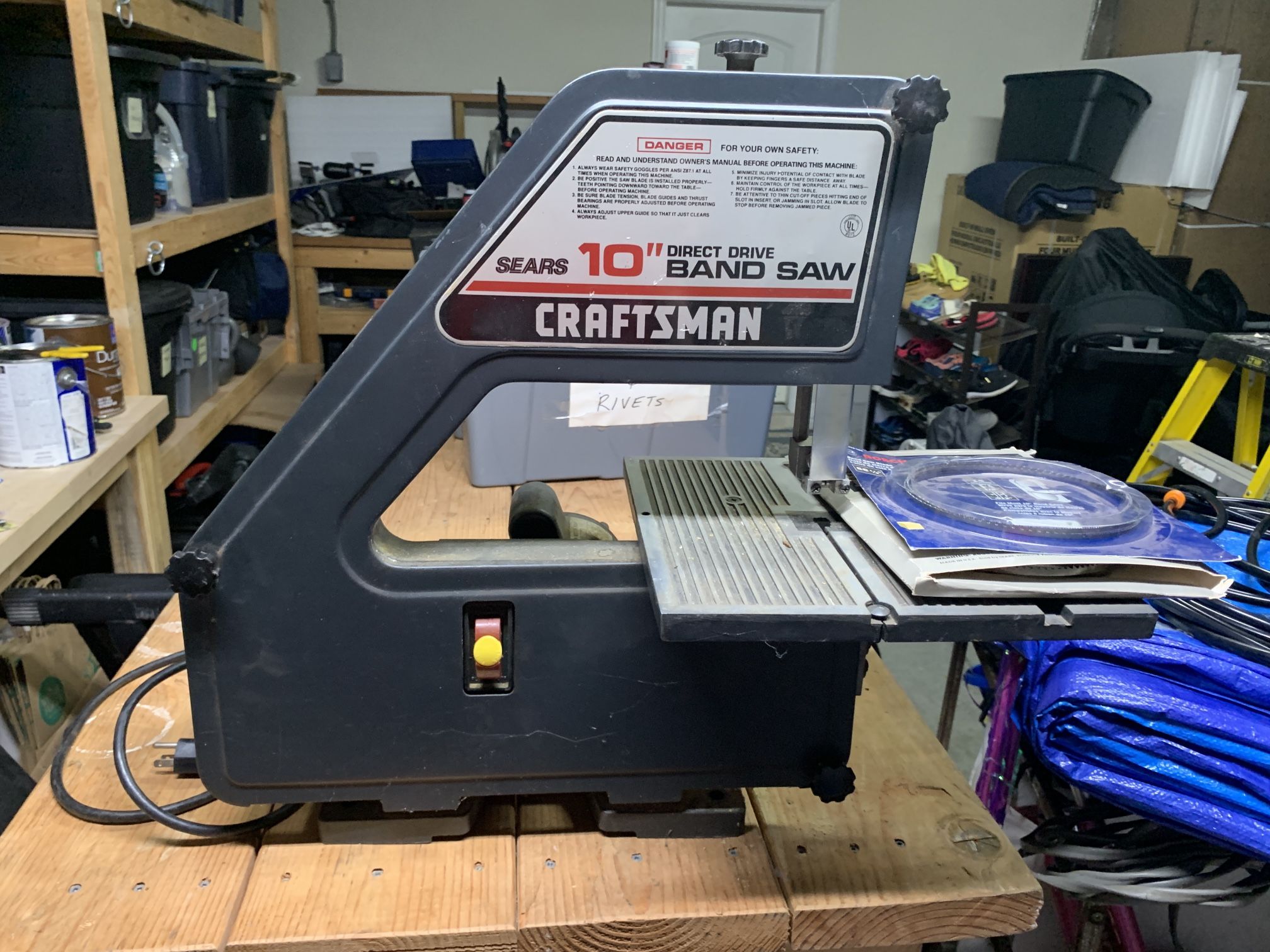 Bench top bandsaw