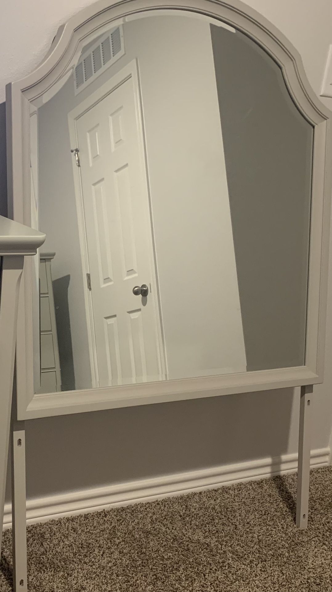 Dresser With Mirror Included
