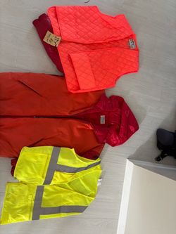 Vintage Hunting Satique Two-Tone Puffer Jacket with Hood  Used & Duck Hunt Orange Vest with pockets New with Tags