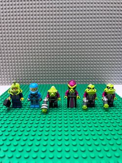 Lego Alien Conquest Minifigure Lot