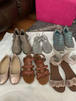 Girls shoes