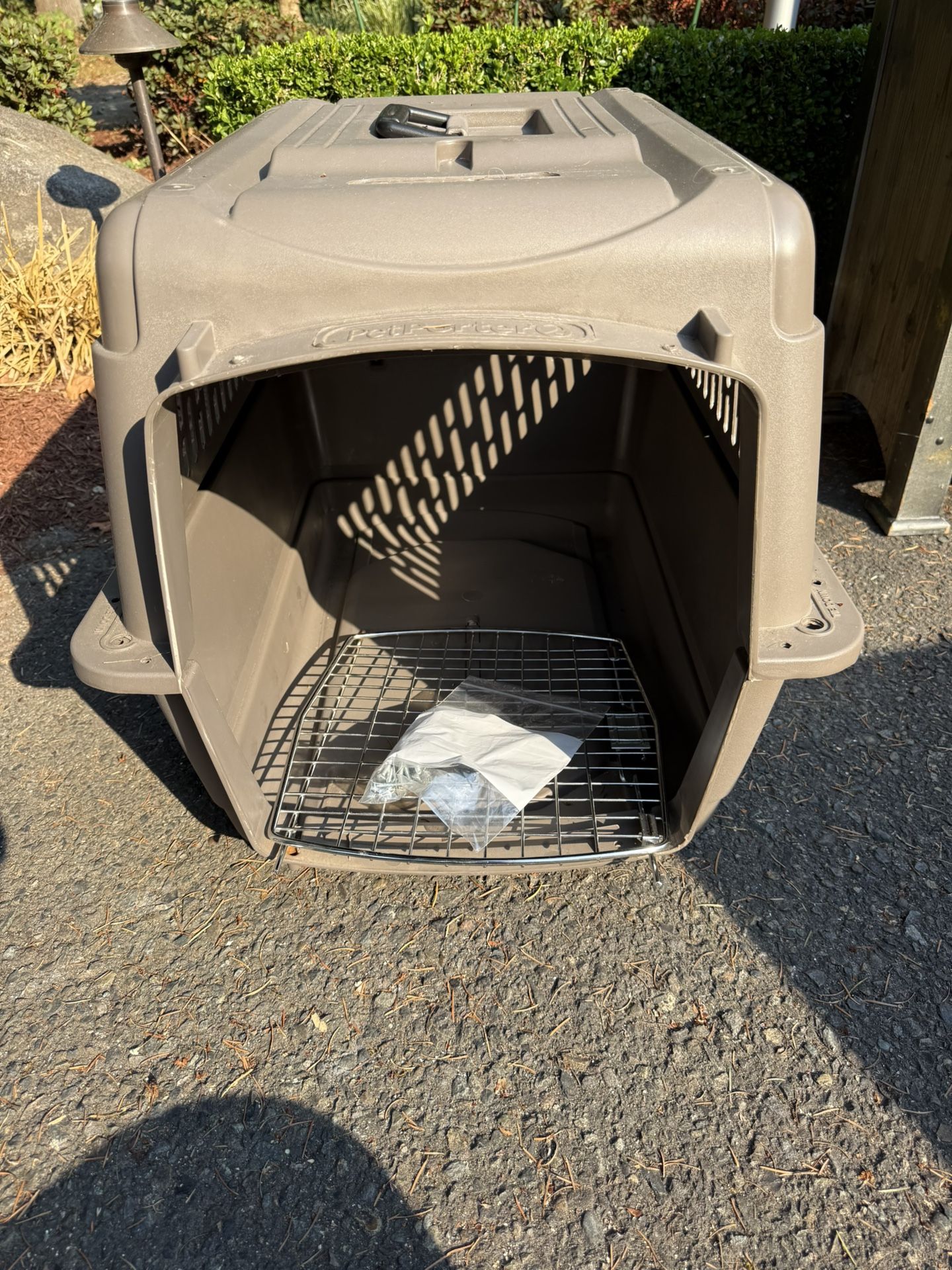 ๐๐โ๐ฆบ๐ฆฎ DOG KENNEL/CRATE ๐ฆด๐พ๐โ๐ฆบ