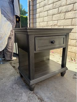 Night stand