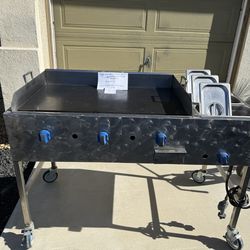 Flat Grill BBQ with 2 side Warmers/Fryer
