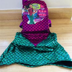 Brand new Mermaid Dress Up Swim Trainer Life Vest Swim Level 2 by Narly Noggins Age 3+ size Medium/Large 33-55 lbs. (cash & pick up only)