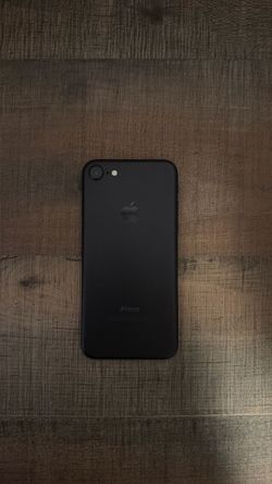 Unlocked iPhone 7 32GB Black | iCloud Unlocked