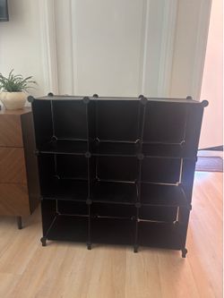 Organizational shelves