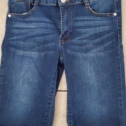 Juniors Shorts. Size 11