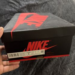 Jordan 1 Retro Black And Gold