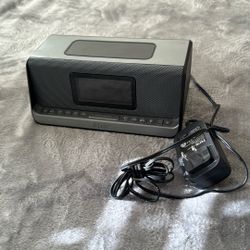 Ihome Clock/ Phone Charger 