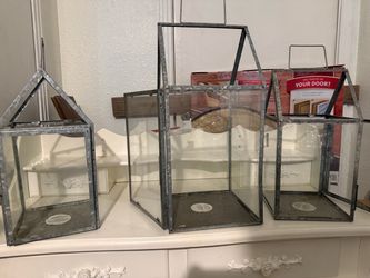 Glass containers