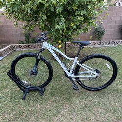 SPECIALIZED 27.5 INCH MOUNTAIN BIKE, 8X3 SPEED, TEKTRO ARIES COMPONENTS, SR SUNTOUR LOCKOUT FRONT SUSPENSION, SHIMAMO DISK BRAKE, LIKE BRAND NEW