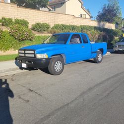 1999 Dodge Ram 1500 V8 