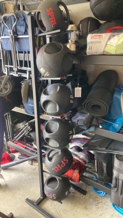 SPRI medicine ball set with rack