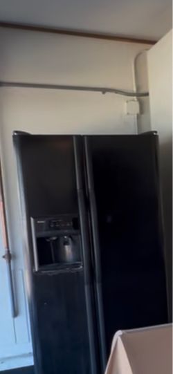 Black fridge - works great need gone today