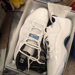 Jordan Retro 11 Low "Legend Blue"