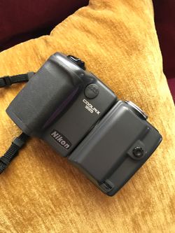 Cámara NIK0N cool pix 995