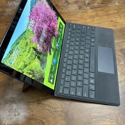 Microsoft Surface Pro 6 – i7 • 8GB RAM • 256GB • Keyboard + Surface Pen