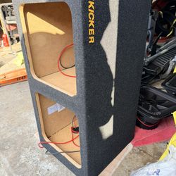 Kicker Box 15’s