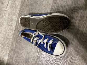 Girls/boys Size 2 Converse