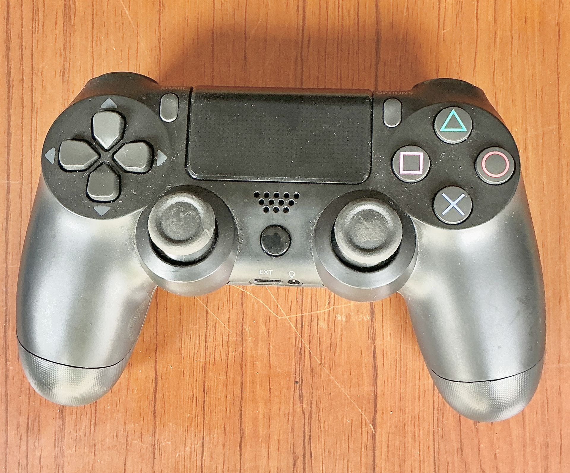 PlayStation 4 controller