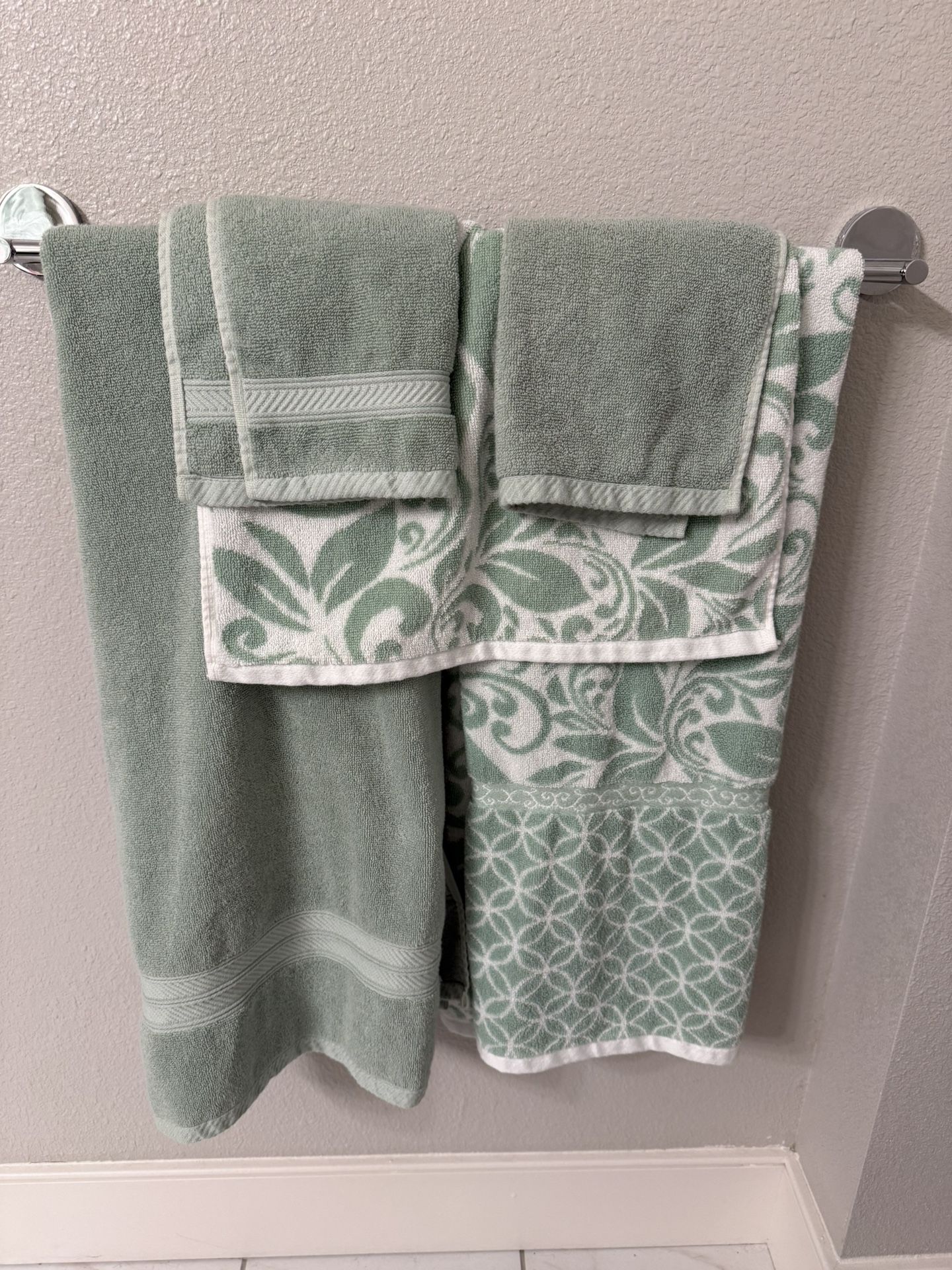Brand New Towel Set Never Been Used