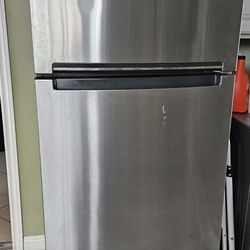 Great Condition Whirlpool Fridge