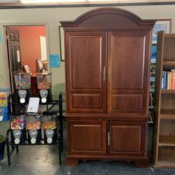 Thomson Crown - Large Solid Wood Entertainment Center