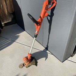 Black & Decker String Trimmer