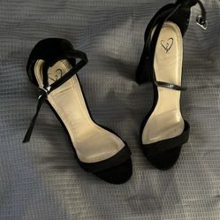Windsor Black Heels