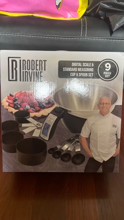 Robert Irvine Digital Scale & Standard Measuring Cup & Spoon Set