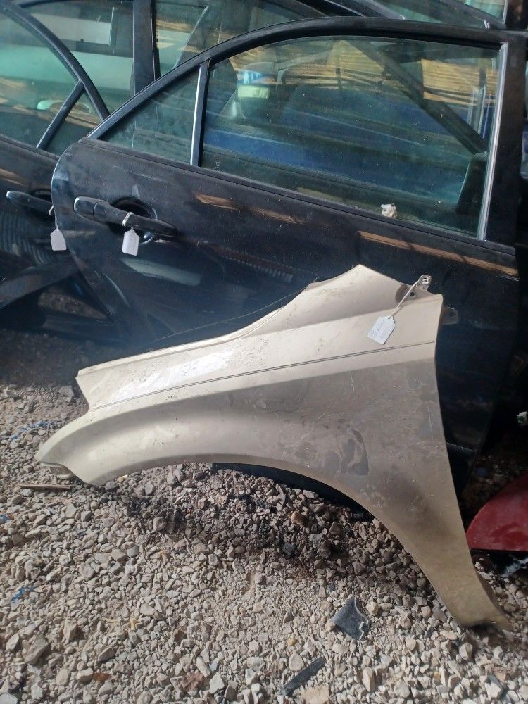 05 Murano Left Fender